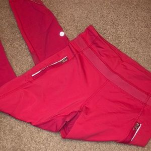 Lululemon hot pink workout leggings!